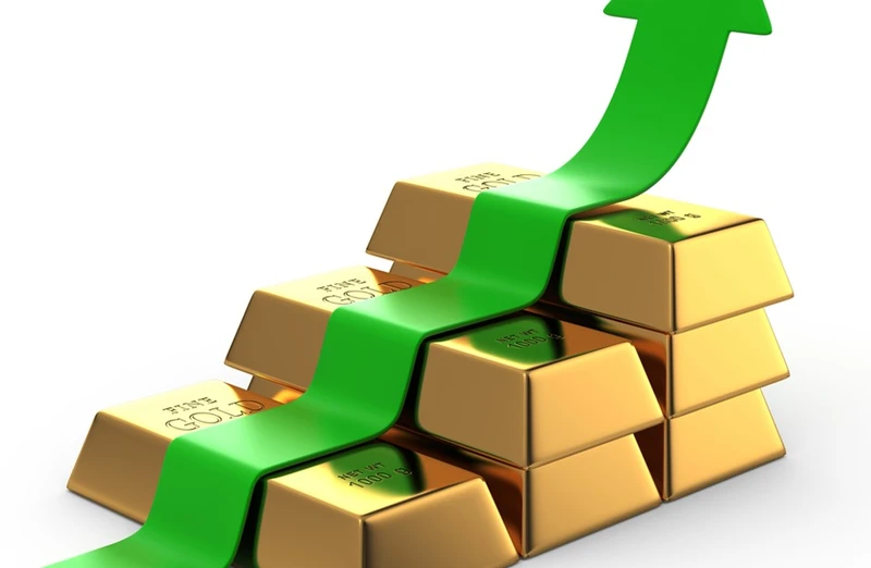 الذهب يلمع بريقه عند ذروة تاريخية ويرتفع إلى أعلى سعر له على الإطلاق